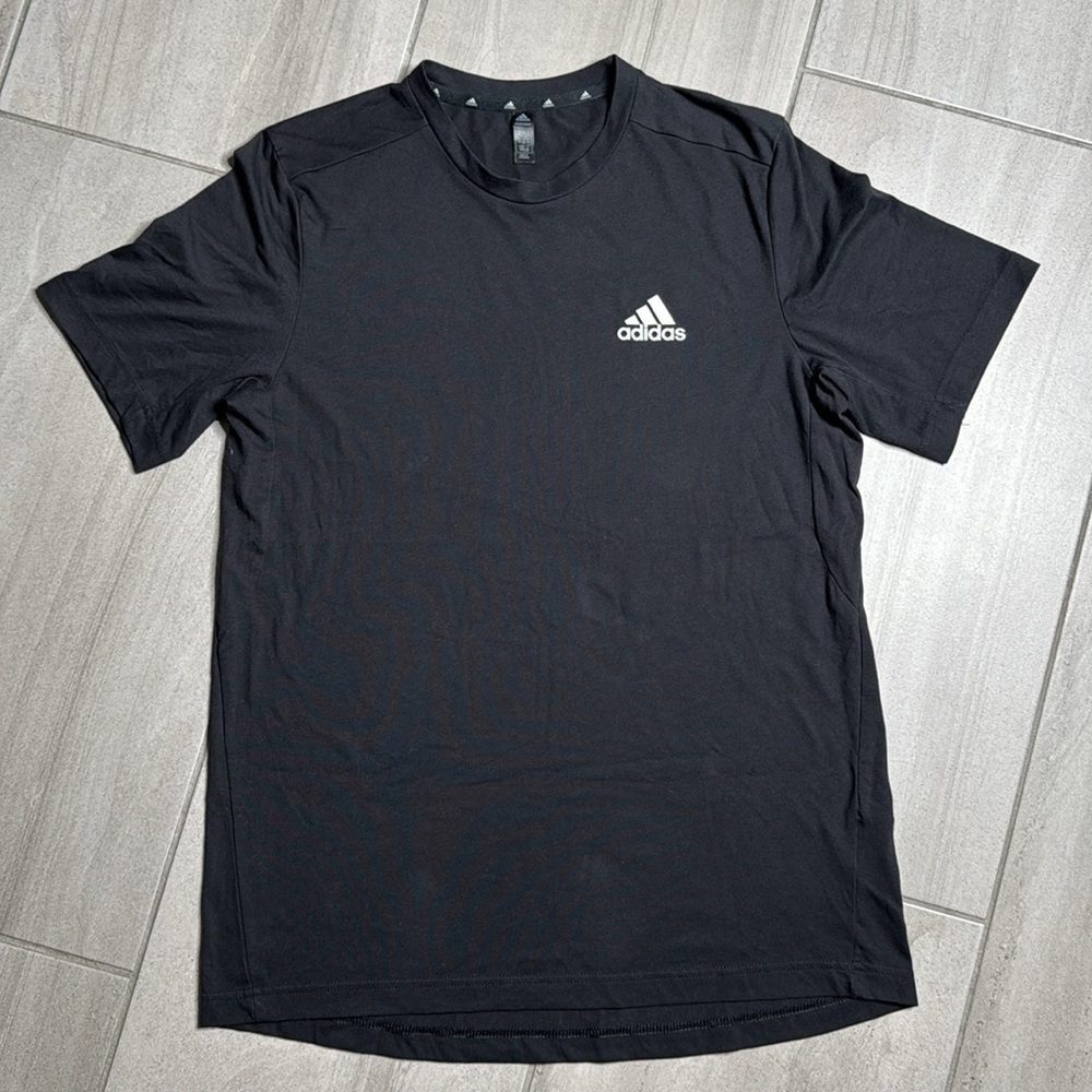 Adidas AeroReady Black Icon Training Shirt - Elevate Your Workout Style